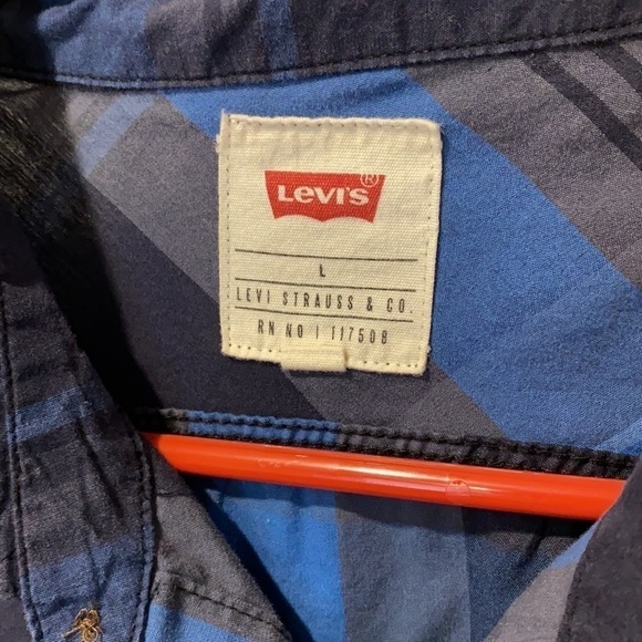 Levi’s Button Down Plaid Shirt EUC - Picture 2 of 12